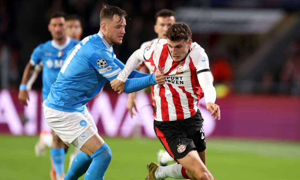 آيندهوفن يبدع بسداسية في شباك نابولي، وإنتر يواصل تألقه في دوري الأبطال